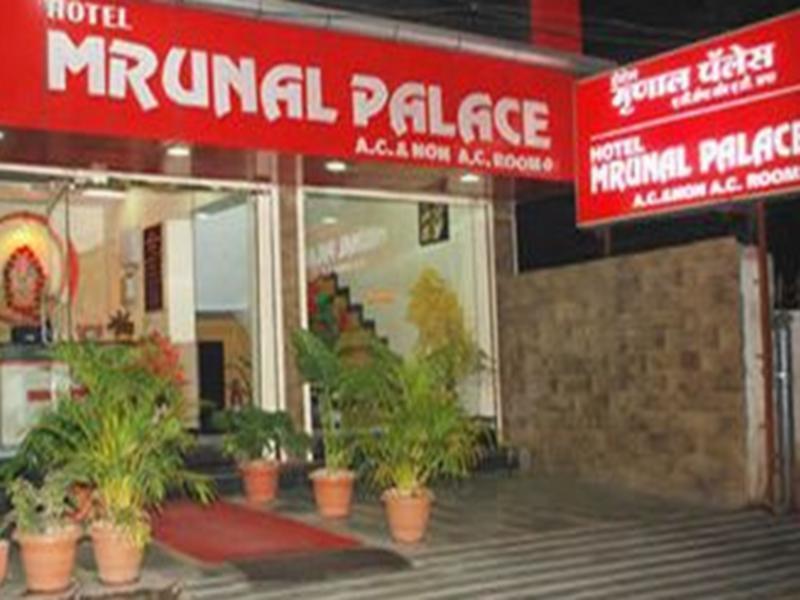 Oyo 11548 Hotel Mrunal Palace Aurangabad  Exteriör bild